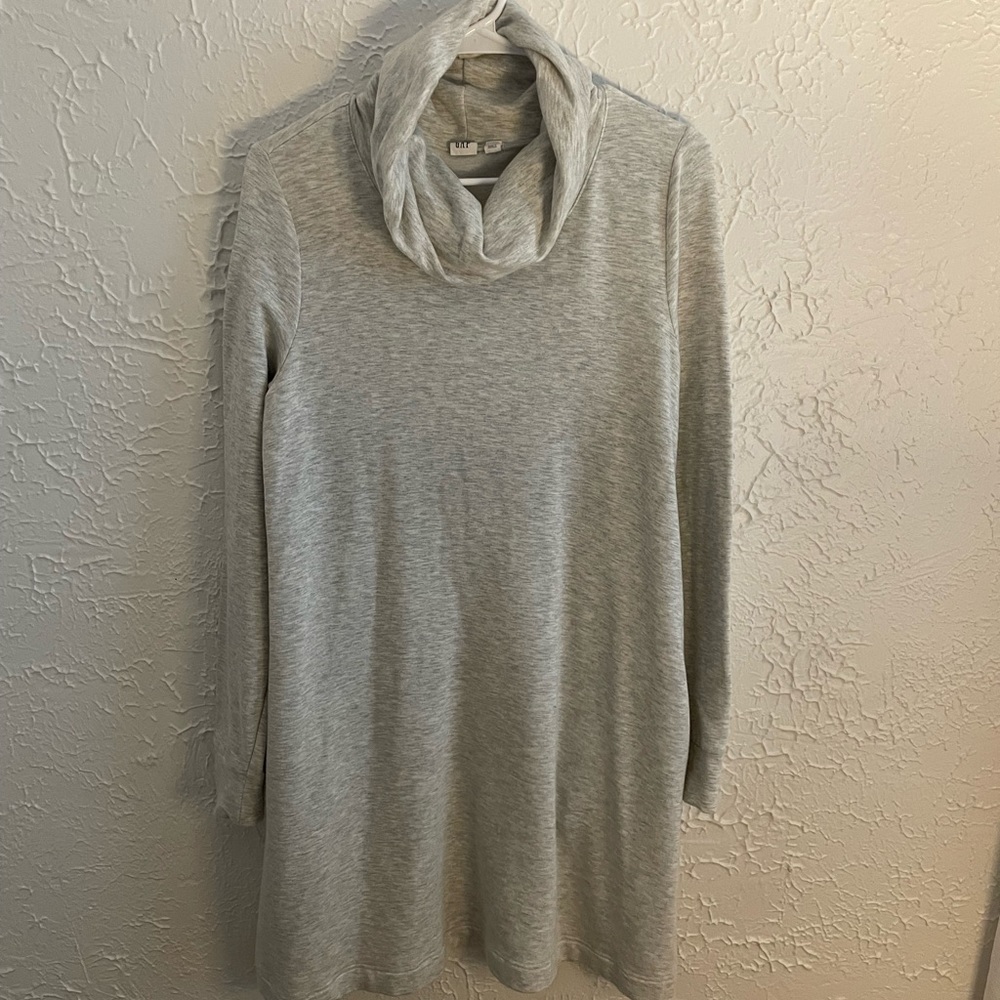Gap neck dress